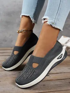 Women's Breathable Mesh Slip-On Shoes | Lightweight Casual Walking Shoes | Comfortable Non-Slip Loafers for Summer Casual Fashion Shoes Slip On Style Footwear Summer Rubber Footwear