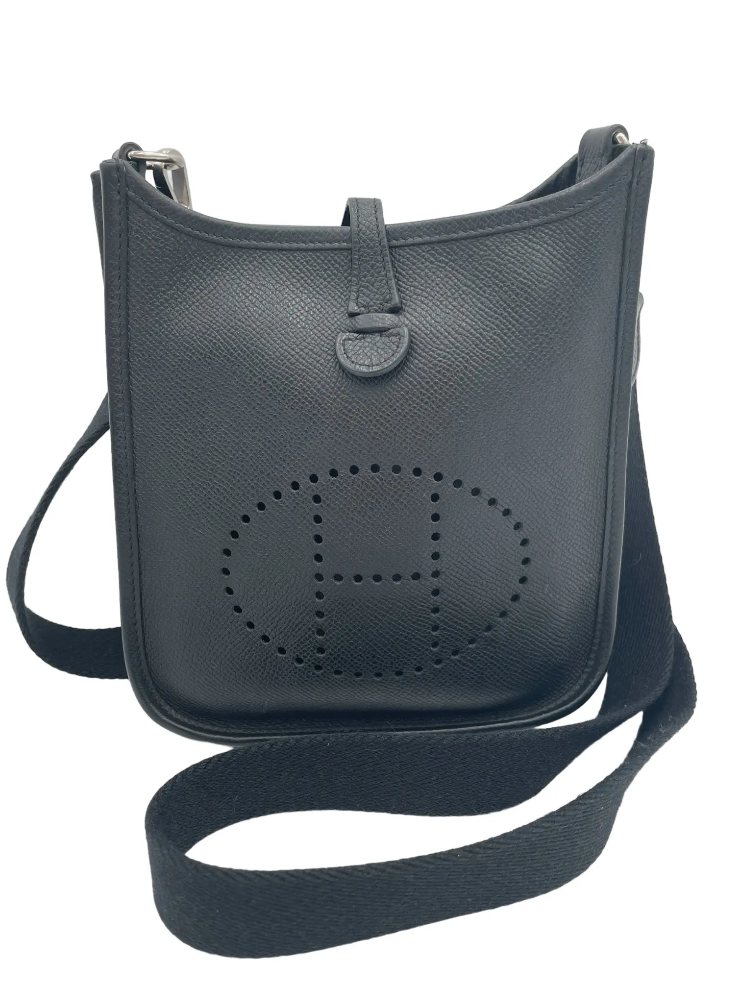Pre-owned HERMÈS Pebbled Calkskin Crossbody Bags Hermes TAURILLON CLEMENCE EVELYNE BAG GEN III TPM BLACK