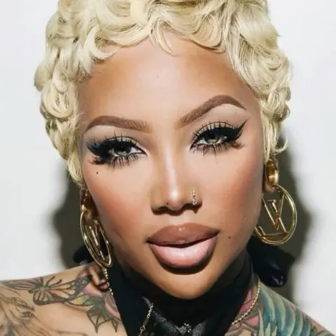 Short Pixie Cut Wig, Real Hair Wig for Women, Natural Curly Fashion Accessory, Comfortable and Lightweight for Daily Wear, Pixie Wigs, Human Hair