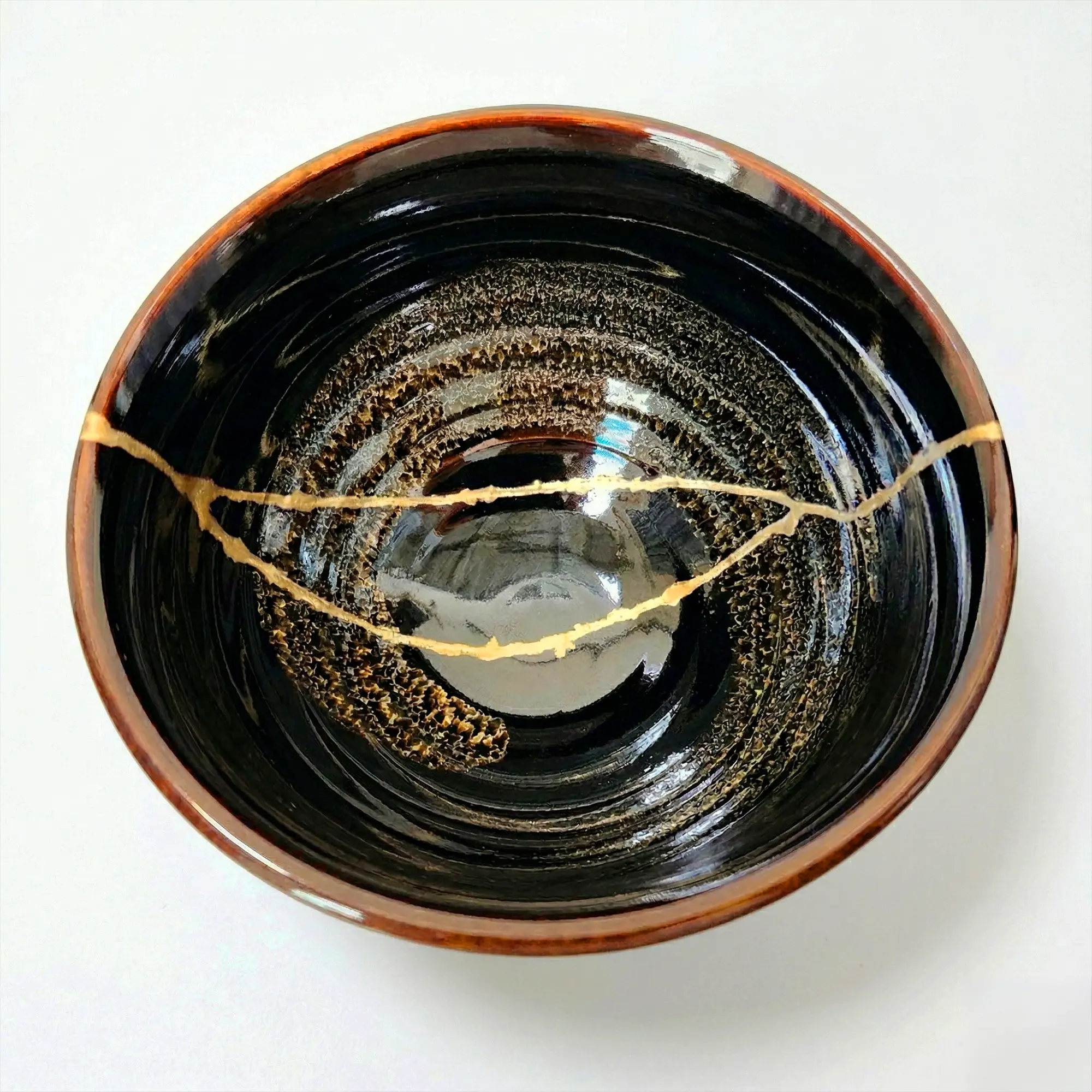 Handcrafted Ceramic Bowl with Gold Repair Design, Decorative Japanese Style Kintsugi Inspired Bowl, Unique Art Pottery for Home Decor, Tea Ceremony or Display