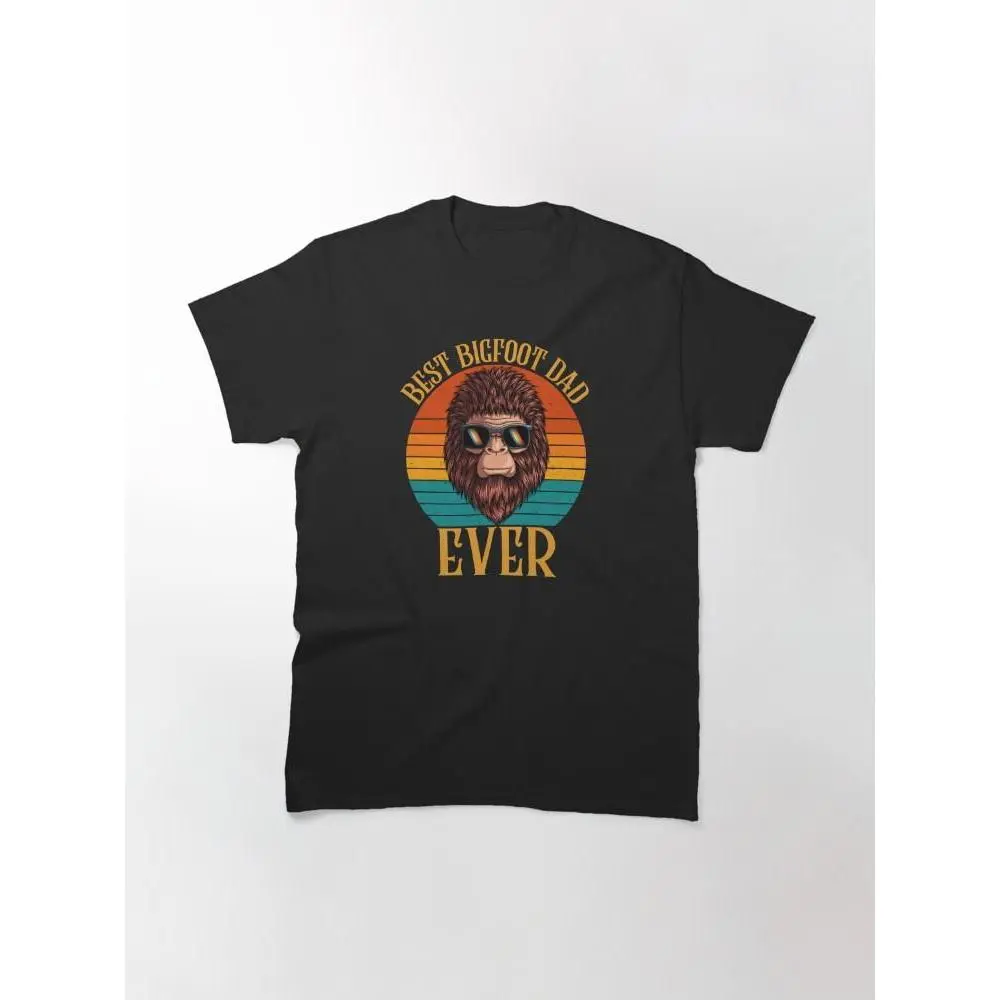 funny bigfoot dad  Classic T-Shirt