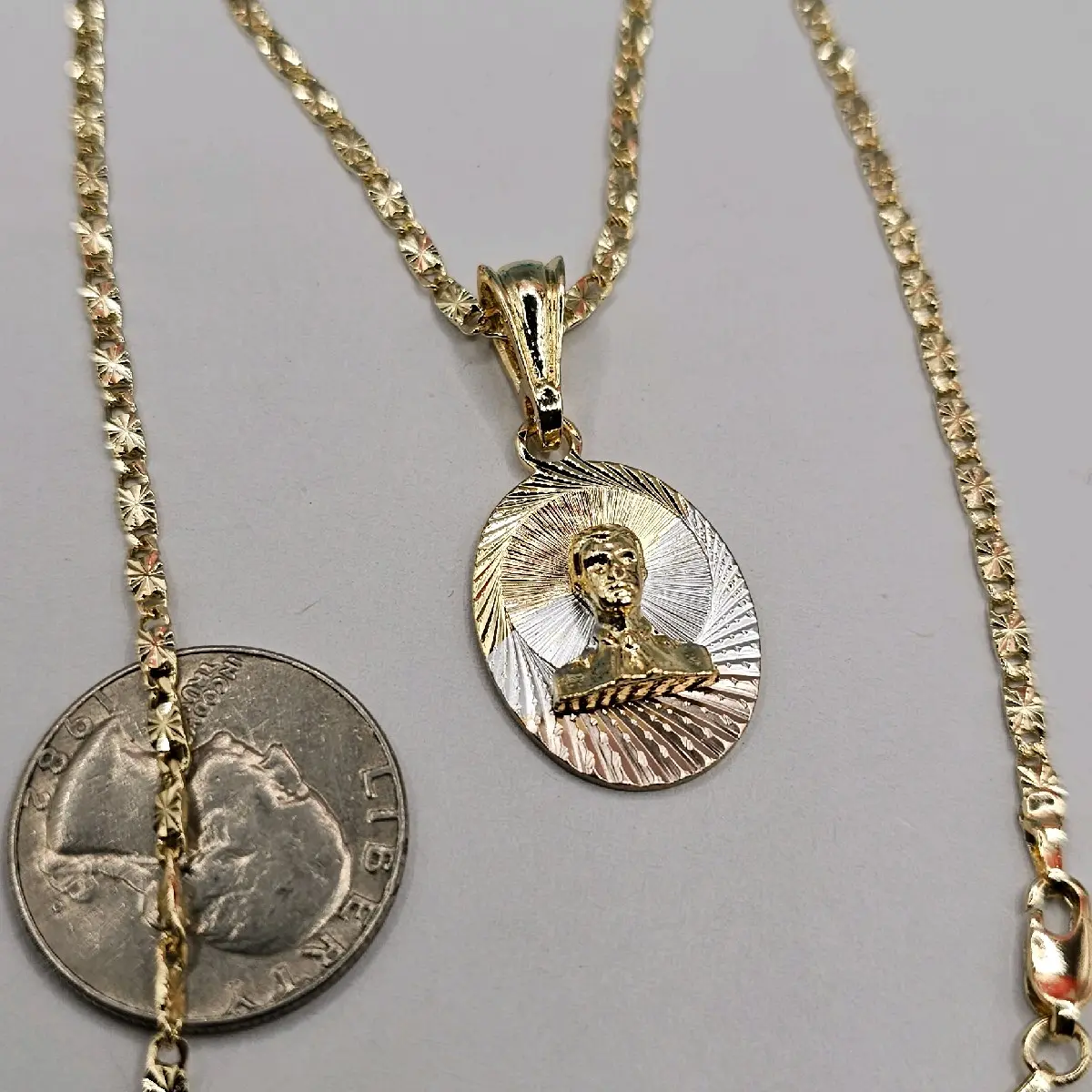 JESUS MALVERDE Gold-plated chain 18"inches JESUS MALVERDE Gold-plated chain 18"inches