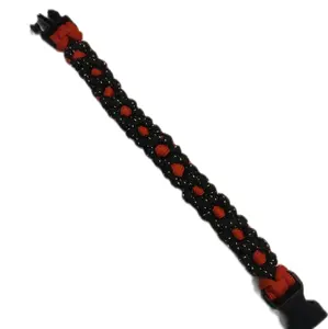 Black and Red Daisy Flower Parachord Bracelet - Elegant Design for Versatile Wear