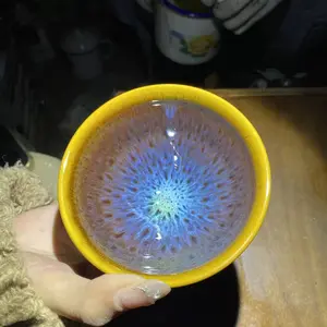 Master Jianzhan handcrafts yellow tea cups