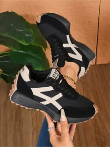 Must-have Retro Sneakers! Black & White Color Block Sneakers, Perfect with Jeans  Leg-Lengthening Magic | Black & Beige Retro  Sneakers, Unique Style