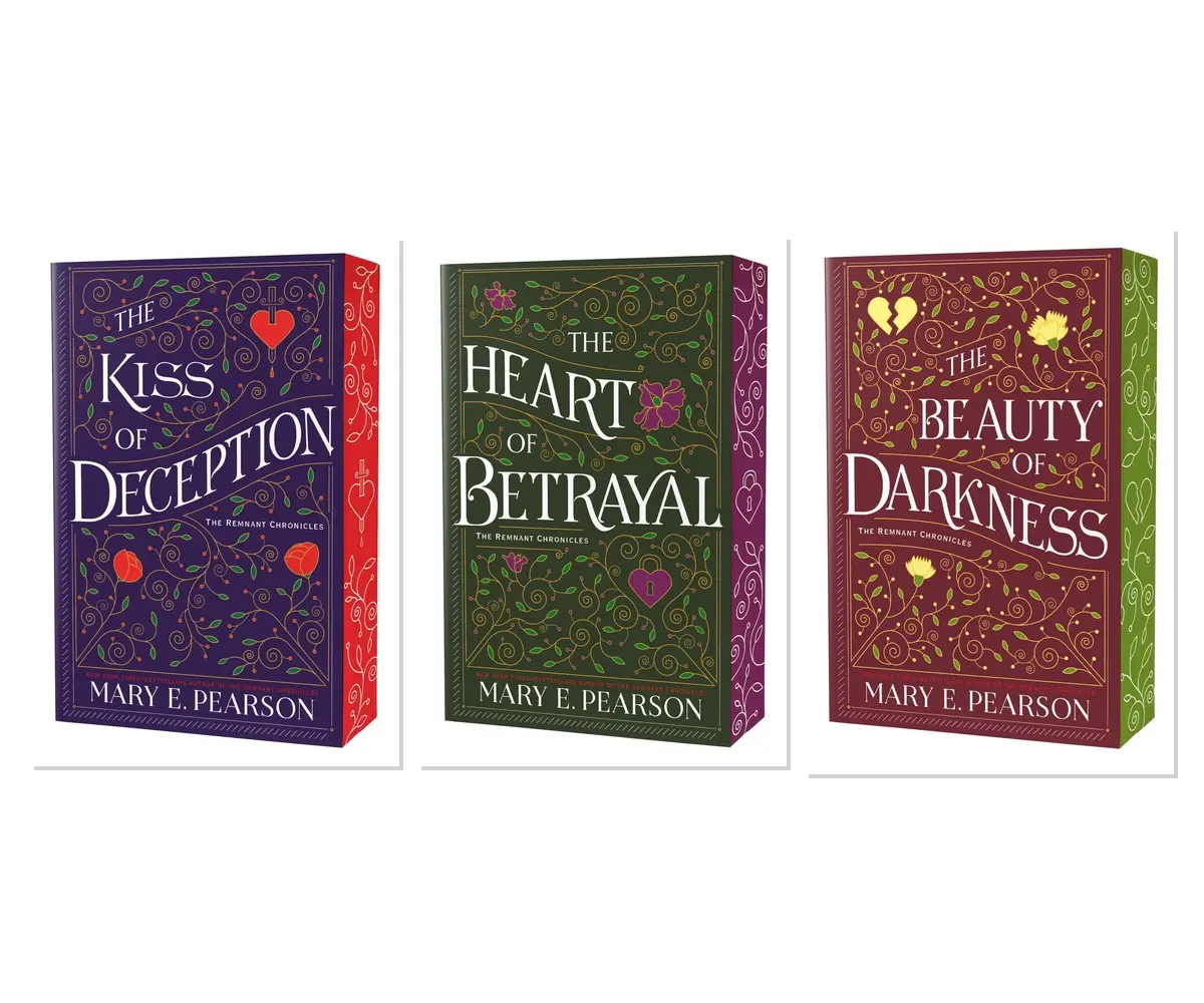 Remnant Chronicles Deluxe Trilogy - 3-Book Complete Bundle Set - Paperback