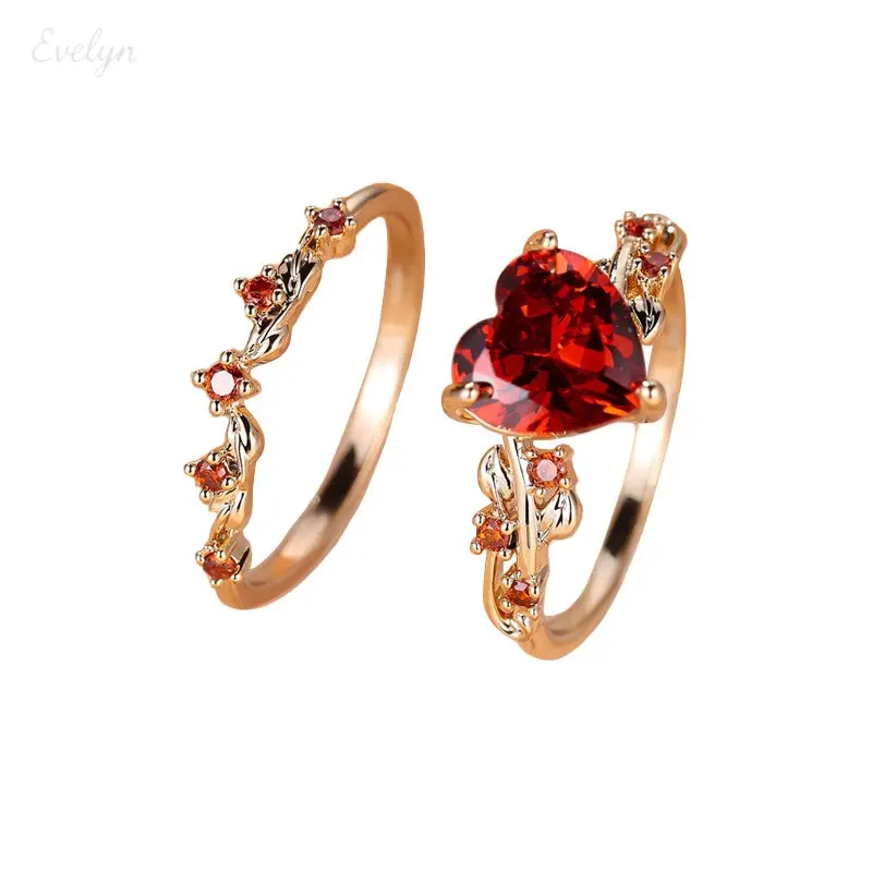 Women's 2-Piece Combo Set Rings, Stackable Gold-Tone Charm Jewelry with Heart Crystal & Floral Vine, Tarnish-Resistant for Casual & Romantic Occasions, Charm Style Rings, Temporary Jewelry Rings