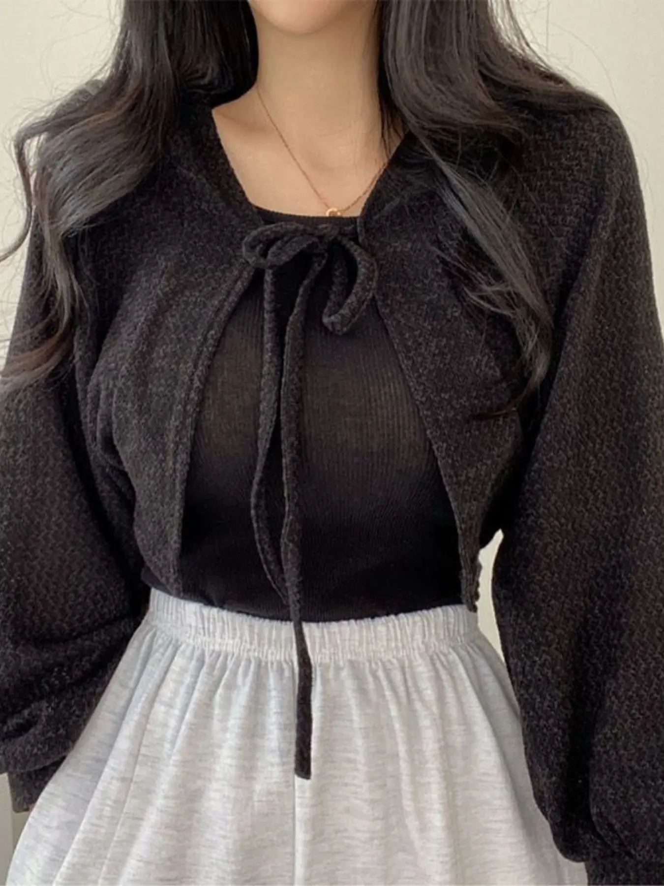 Thin Light White Cardigan Women Summer Sunscreen Lace-up Knitwear Tops Lady Korean Style Casual Loose Lantern Sleeve Short Sun Protected Top Womenswear
