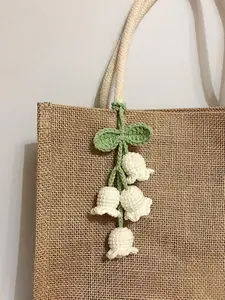 Handmade Crochet Flower Design Keychain Bag, Cute Keychain for Women & Men, Fashion Accessories for Daily Use, Keychain for Bags