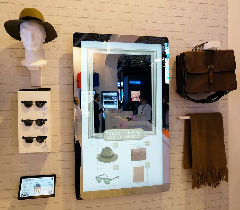 MERo 32" Interactive Mirror LCD Display for Fitting Rooms, Compact Design for Home Accessories