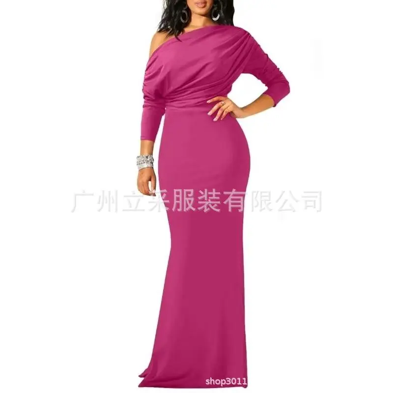 Long sleeved rose red