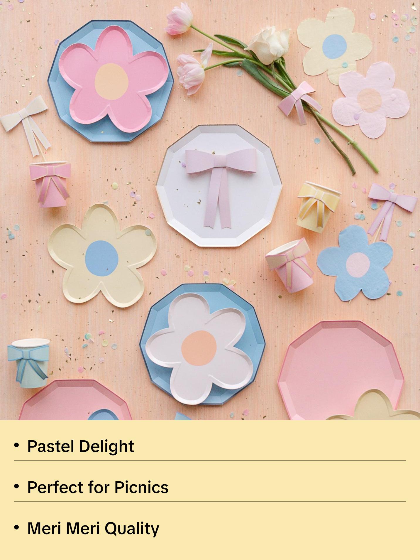 DAISY SHAPED NAPKINS