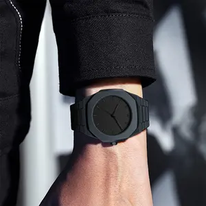 Modern Minimalist Men's Watch, Black Dial with Arabic Numerals, Silicone Strap Quartz Wristwatch plastic case