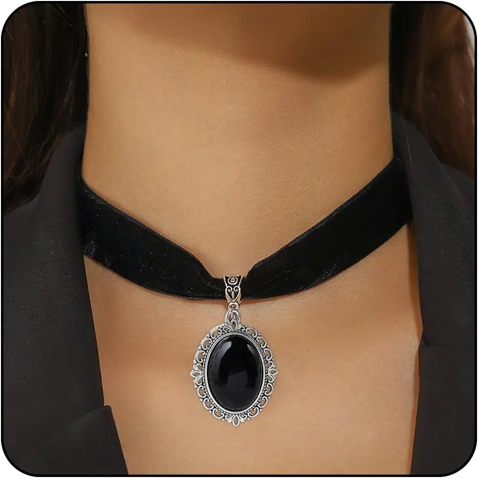 4 count Black Choker for Women Black Lace  Chocker Set Layered Classic Choker Necklace   Adjustable Gothic Chokers