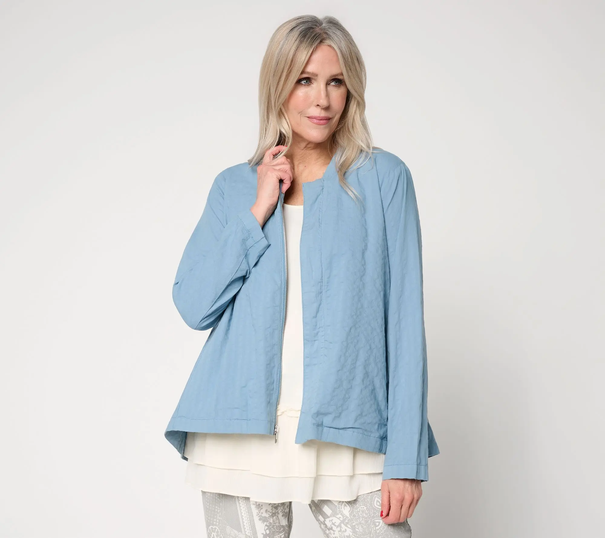 LOGO Lavish by Lori Goldstein Textured Zip Front Topper