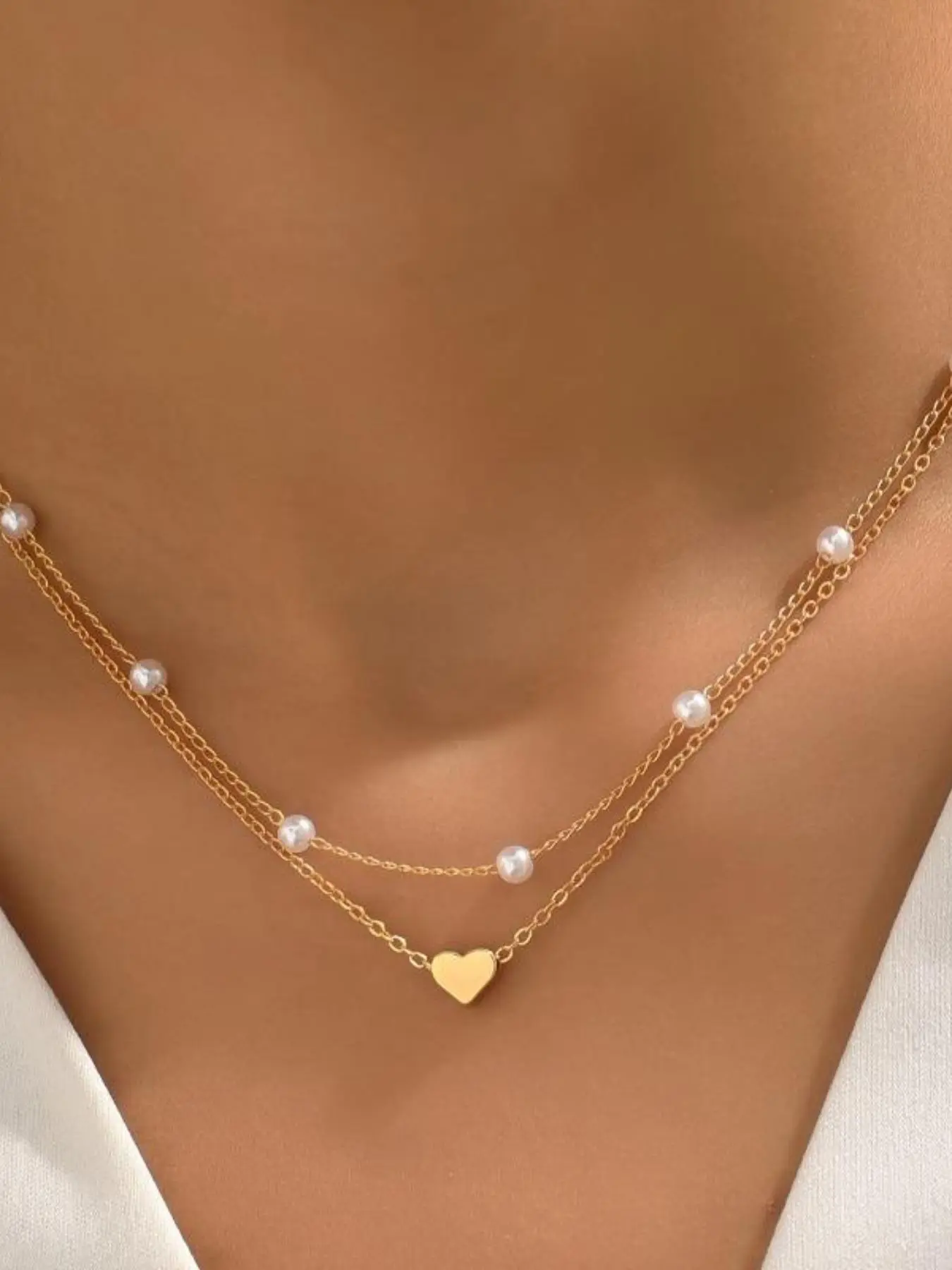 2pcs set of stylish heart-shaped and artificial Imitation Pearl pendant layered necklaces for daily wear