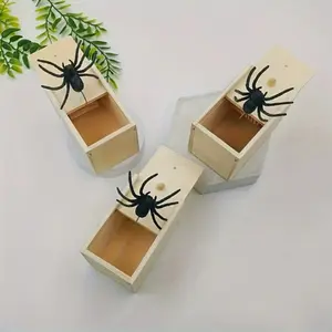 Scary Spider Box Surprise Gift, Fake Insect Prank Toy for Halloween Christmas April Fools Day Graduation Party Decoration