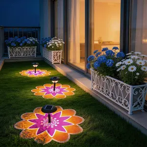 Solar Petal Projection Light, Outdoor Garden Pathway Lamp, Tabletop Decorative Lighting for Yard, Backyard, Garden, Walkway, Solar Pathway Lights, Solar Outside Lights, Solar Garden Lamps