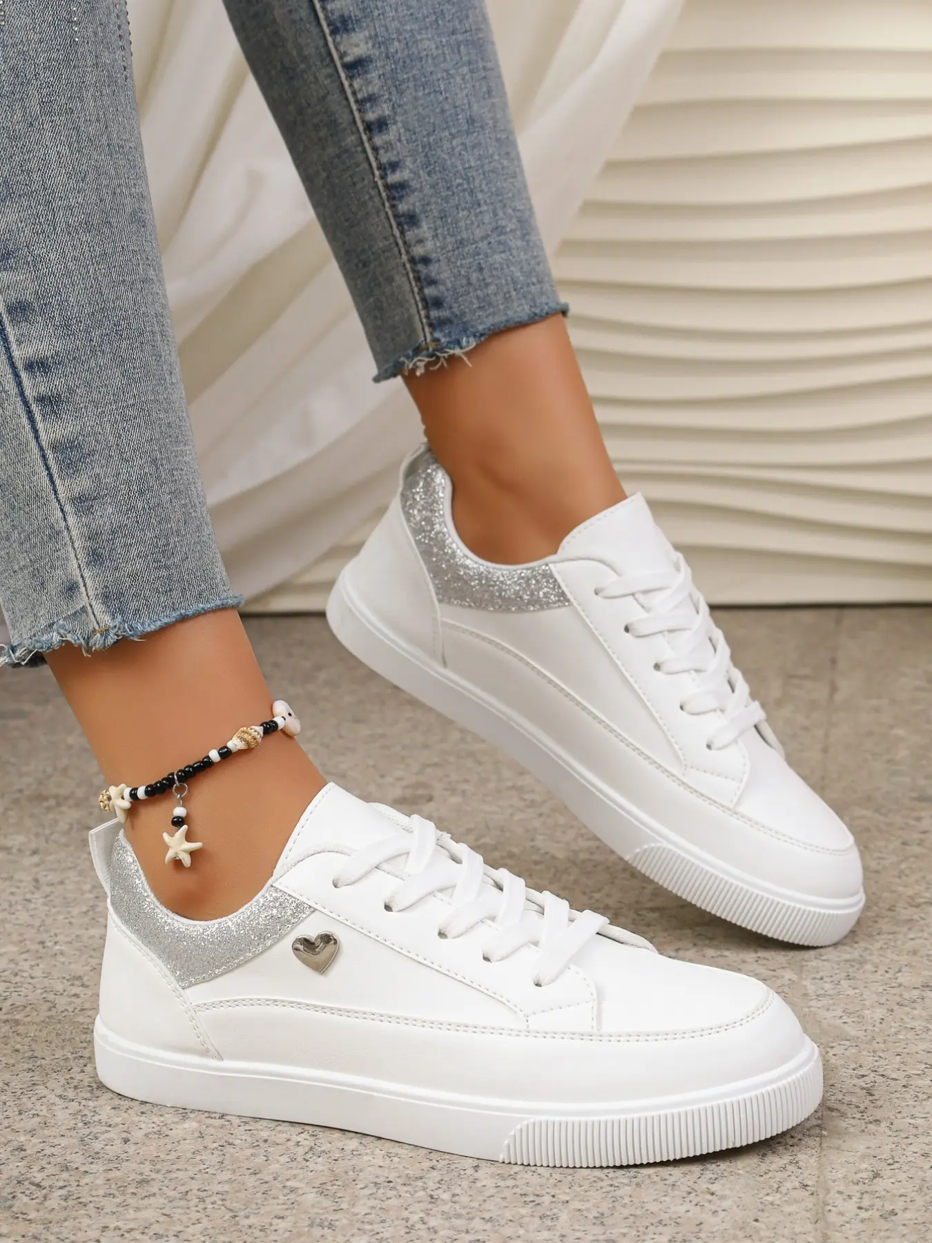 Women's Simple Elegant PU Leather Sneakers, Casual Lifestyle Sneaker, Comfortable Lightweight Versatile Board Shoes, Campus Style Heart Design, Casual Footwear