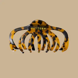 PATTERN Beauty Tortoise Hair Clip | Dual-Parting & Superior Hold – Sectioning & Styling