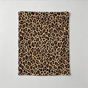 1 Pc Classic Leopard Print Flannel Throw Blanket, Lightweight All Season Warm Blanket, HD Single Side Digital Print, Fade Proof Multi-Use Gift Blanket for Couch, Bed, Camping, Travel, Nap & Home Decor
