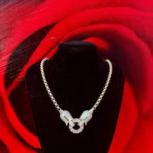 Jewelry Fashion Simple Necklace 14k Gold Color Luxury Ancient Royal Romantic Necklace with Elegant Design