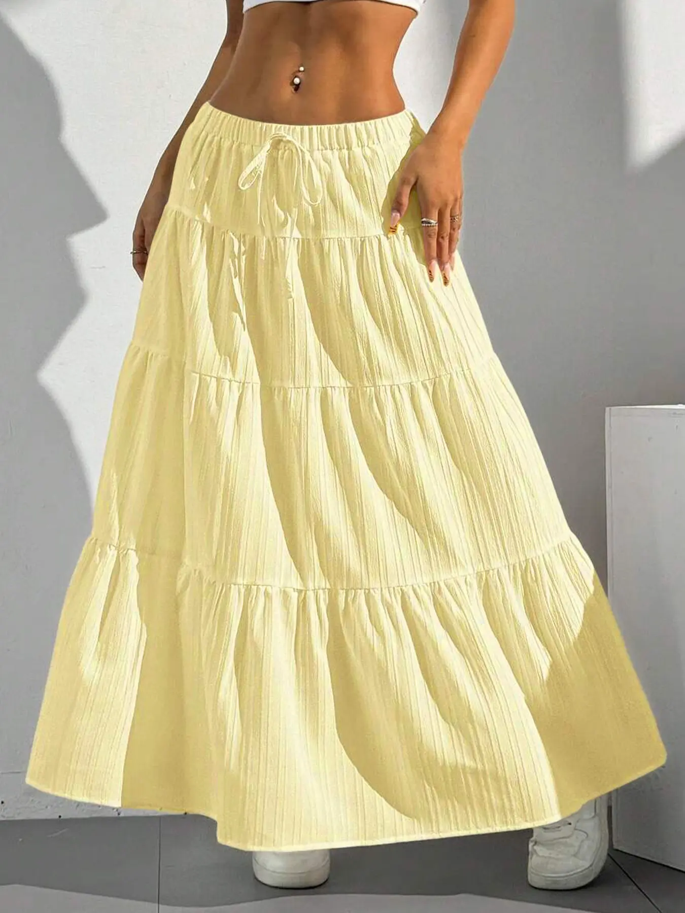 Women's High Waist A-Line Pleated Long Skirt with Drawstring, Lightweight Casual Dress for All Seasons, Plain Surface Knit Fabric