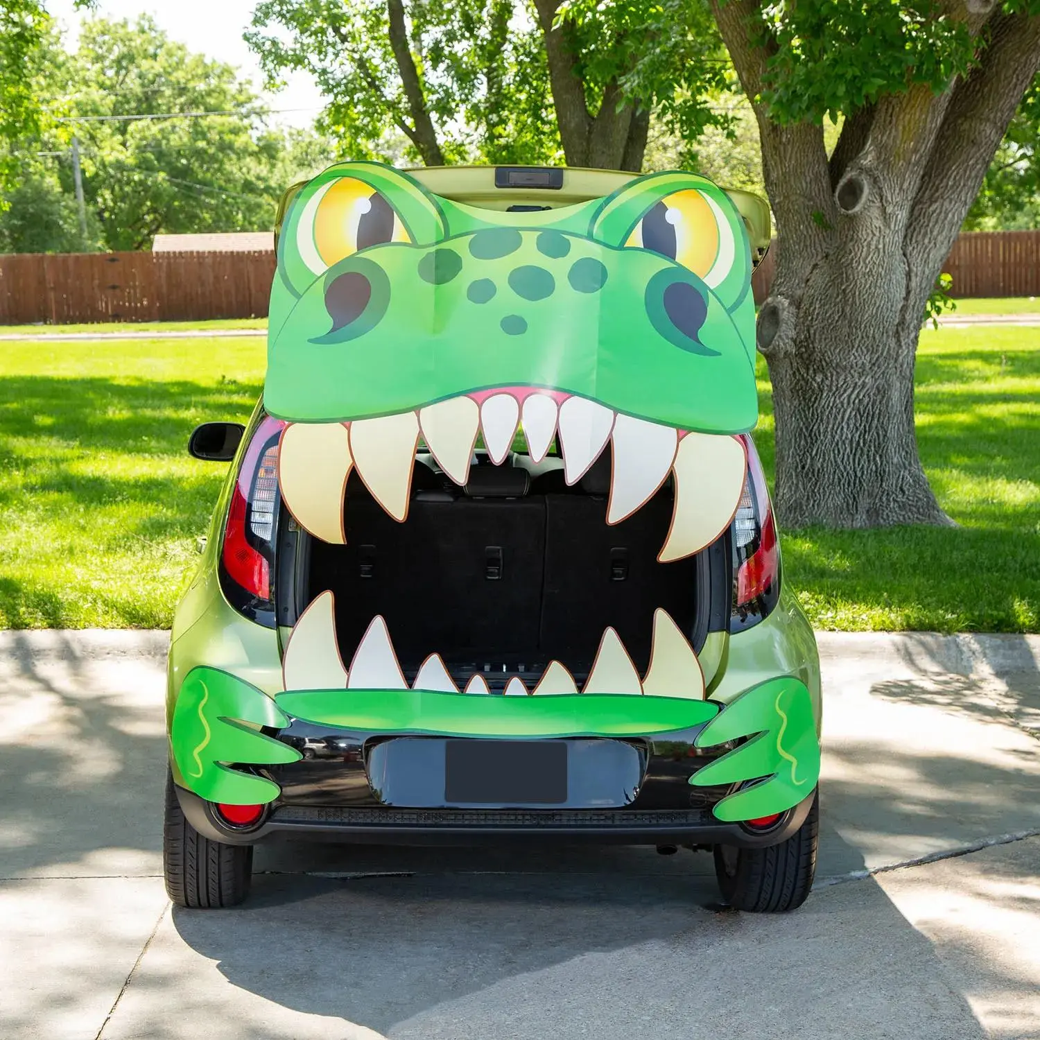 Fun Express Value Dinosaur or Dragon Trunk-or-Treat Decorating Kit - 5 Pc.