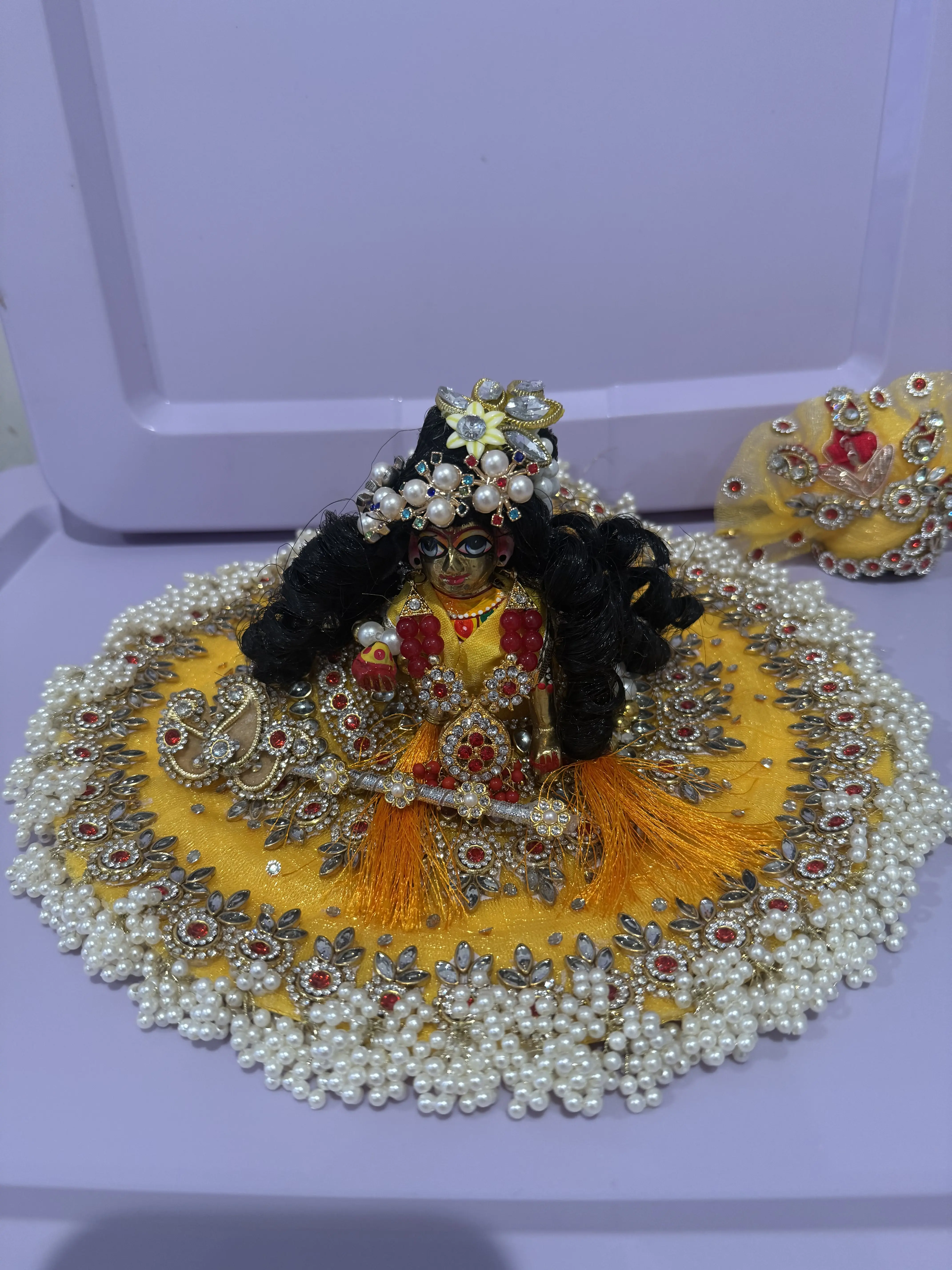 Laddu Gopal Idols Dress & Jewelry Set - Traditional Attire for Cultural Heritage & Faith Expression