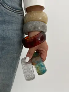 Vintage Punk Style Acrylic Resin Bracelet, Chunky Jewelry, Irregular Cuff Design, Minimalist Jewelry for Women, Fashionable Bracelet, Perfect for Daily Wear & Parties