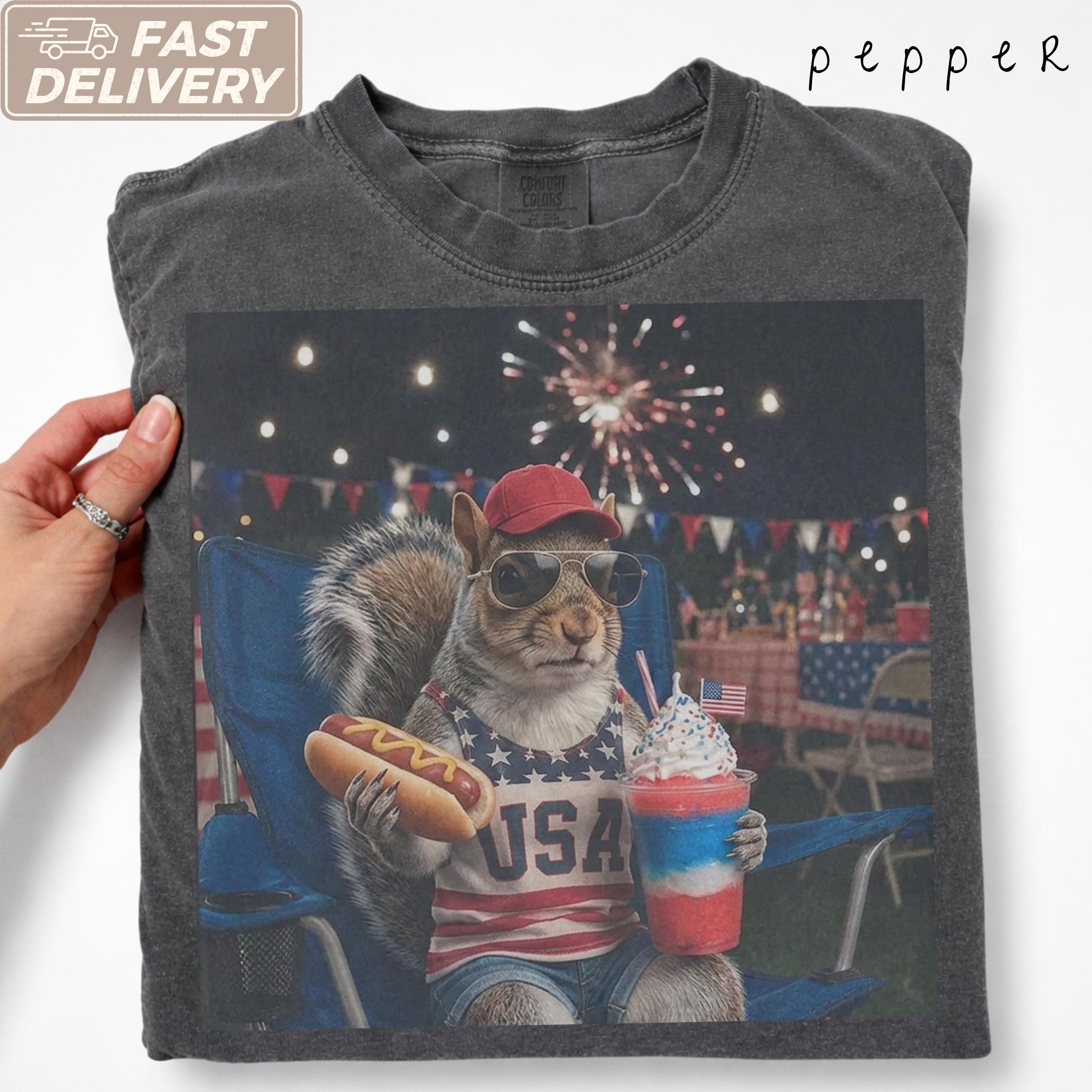 Comfort Colors Funny Patriotic Hotdog Slushie Squirrel Shirt 4th of July America Shirt Design Funny USA Animal Graphic Top Independence Day
