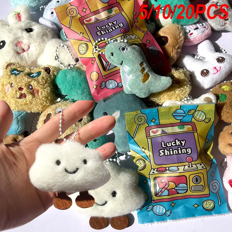 Plush Hanging Decorative Bags with Soft Adorable Stuffed Animals, Cute Stuffies, Cute and Fun Design, Soft Cuddly Gift, Available in 5, 10 or 20 Pieces, Ideal Gift for Valentine’s Day, Birthdays and Holiday Celebrations