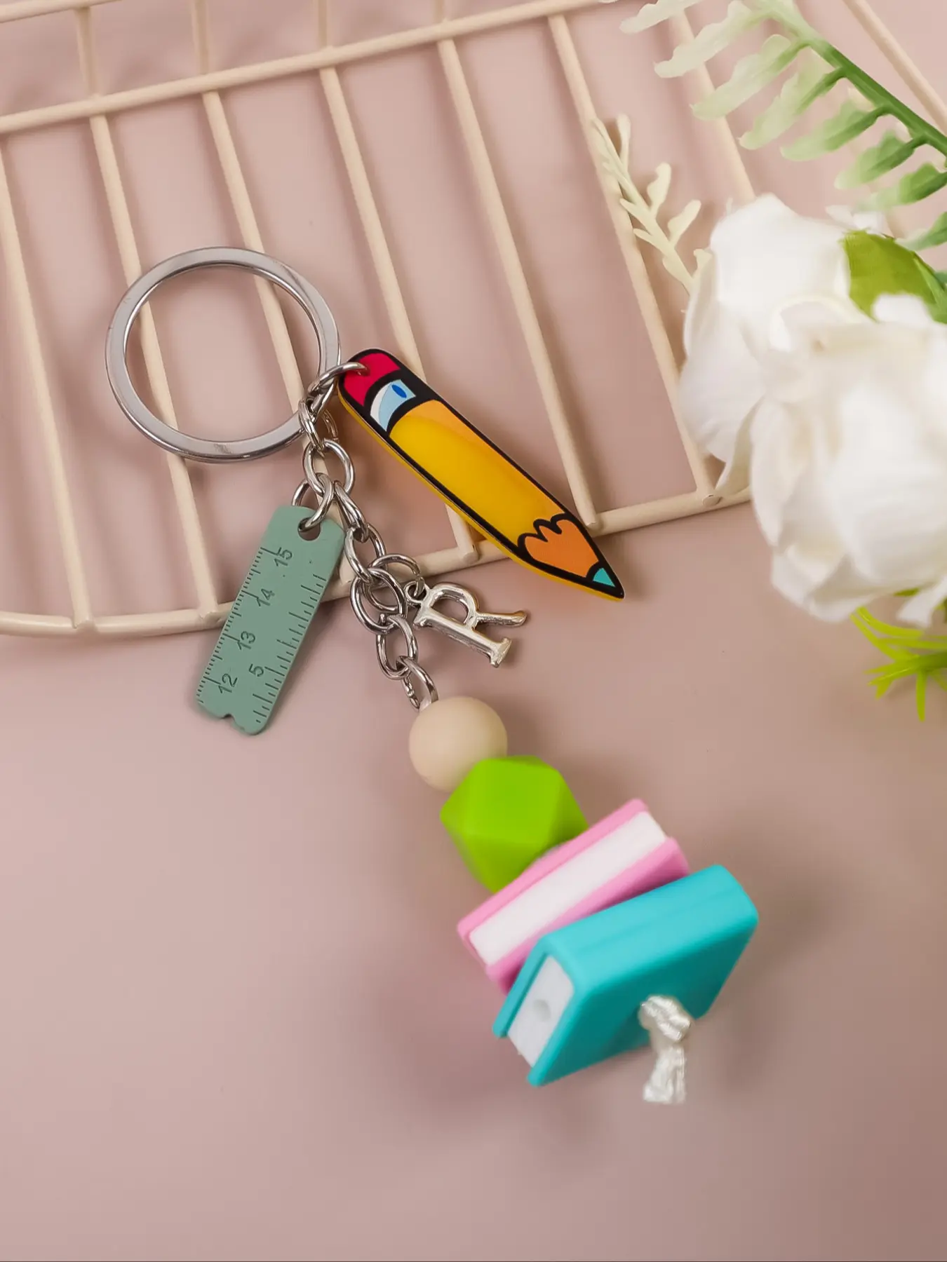 Teacher's Day Gift, A+ Top Student Book Keychain, Colorful Wooden Beads, Tassels, Perfect for Teachers and Classmates, All Seasons