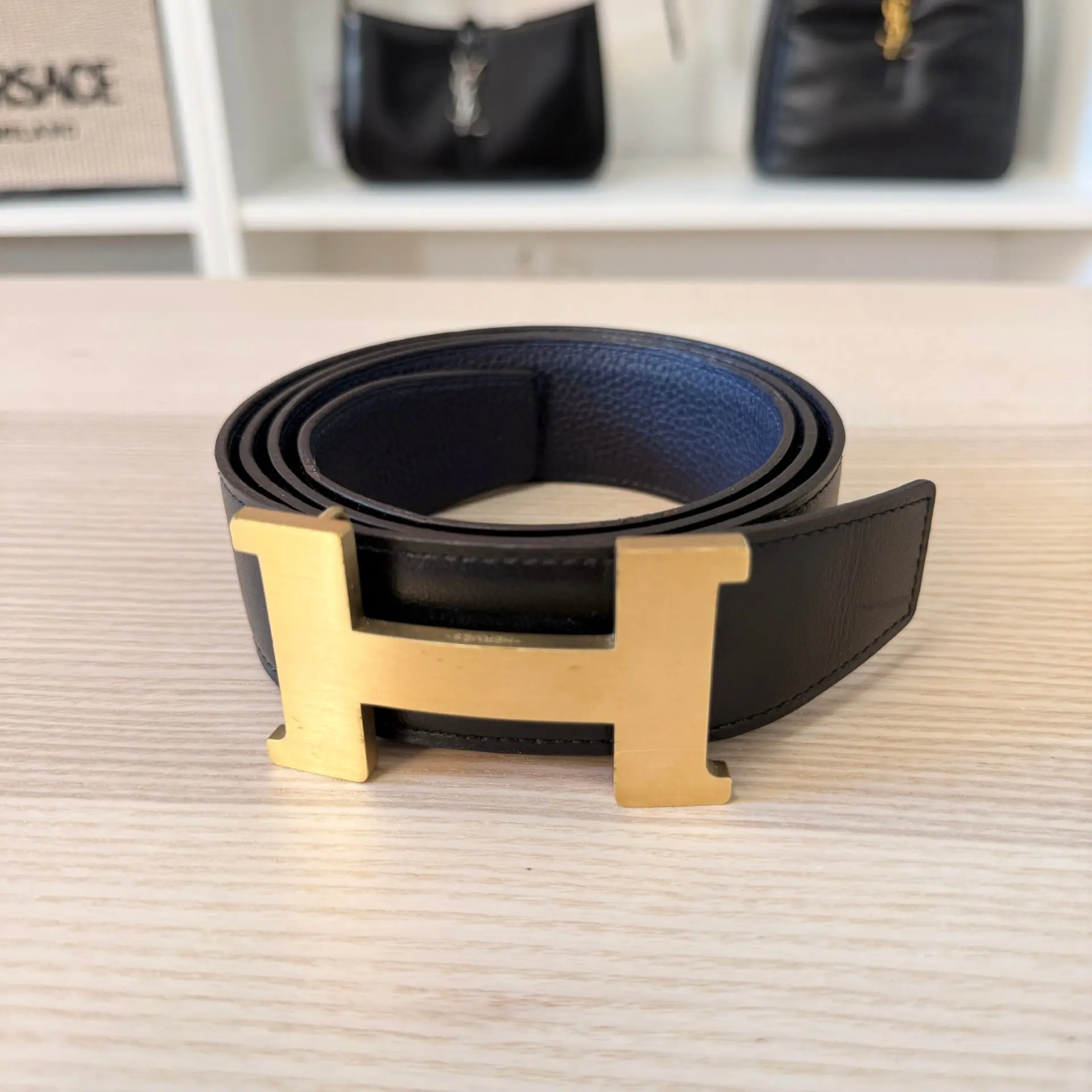Pre-owned Hermes 38mm Constance Belt 105L Gold/Noir/Noir Reversible