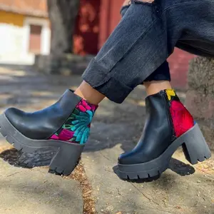 Bota alta bordada $65 - Beautiful Embroidered Boot - Handmade in Mexico, Floral Design, Casual & Formal, Mexican boot  Women