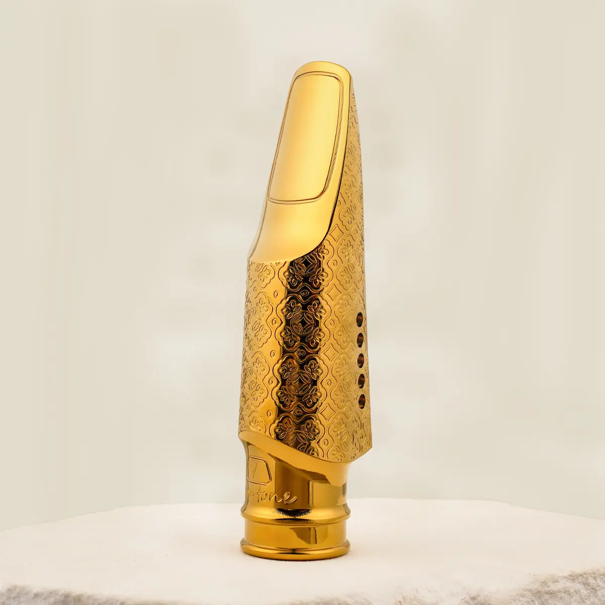 Gilded Metal Alto Saxophone Mouthpiece - Saxophones Accessory with Gilded Embossed Retro-Luxury Design, Jazz Music Style, Rich Tone, Professional Performance Control