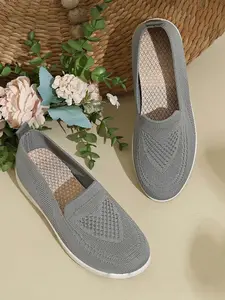 Women's round-toe knitted flat shoes, comfortable low-heeled one-step design, easy to walk, perfect formal shoes for casual wear