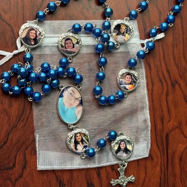 Picture Rosary with 7 pictures | Custom Rosary | Memorial Gift| Rosario Personalizado Con Foto | Personalized Keepsake Faith Necklace