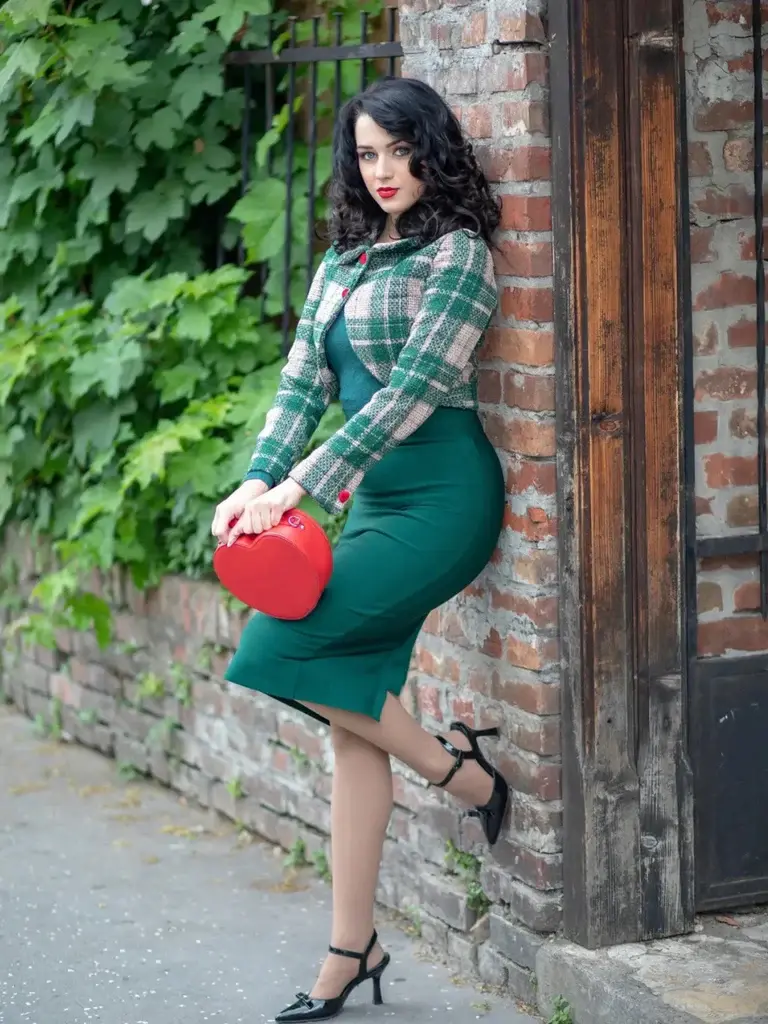 RETRO STAGE Women's Retro 1950s Green Scottish Plaid Coat - Vintage Inspired Long Sleeve Outerwear with Lapel Collar, Coats