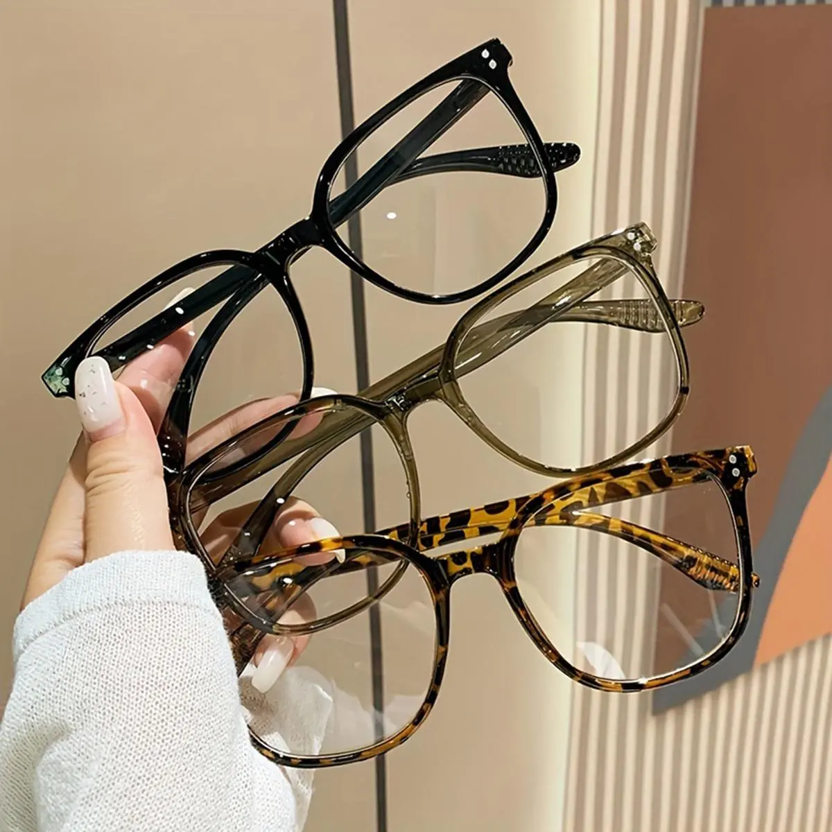 3 Pairs Unisex Oversized Retro Glasses Viral TikTok Fashion for Daily Commute & Home Versatile Frames in Blue Clear & Black
