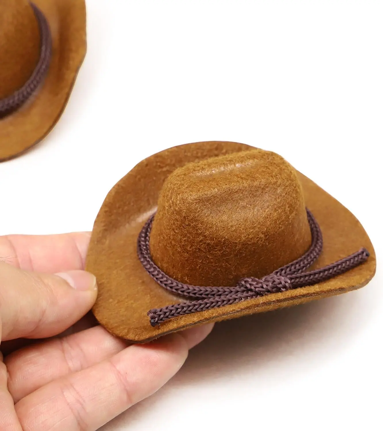 Dollhouse Cowboy Hat, Miniature Cowboy Hat, 1:6 Scale Miniature Soft Cowboy, Mini Hat, Brown/Black, American Old West Hat, for Dollhouse Craft Supplies (2PCS) (Brown)