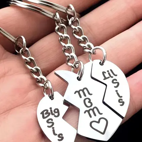 Family Love Fragment Keychain, Letter Pattern Engraved Ring & Heart Shape Pendant Keychain for Women & Men, Keychain For Bags, Heart Design Keychain, Heart Keychains, Stainless Steel Keychain