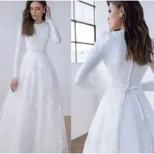 Vintage Modest Lace Wedding Dress – Long Sleeves, A-Line, Floor-Length, Elegant Bridal Gown