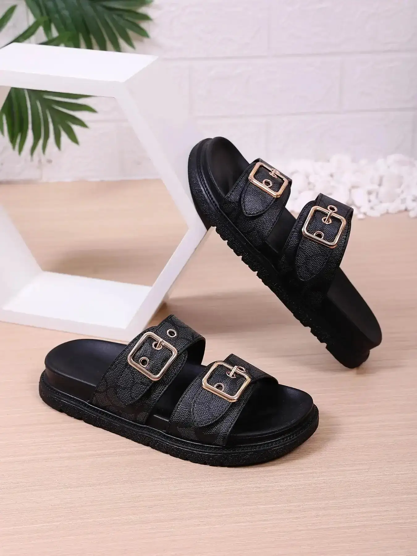 New Summer Floral Double Buckle Thick Sole Embellished Sandals, Women Open Toe Flat Casual Daily Wear, Lightweight Comfortable Shoes, silhouette trendy modern timeless essential polished versatile