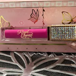 Royal Glitz & Glam Empress  Matte Lipstick