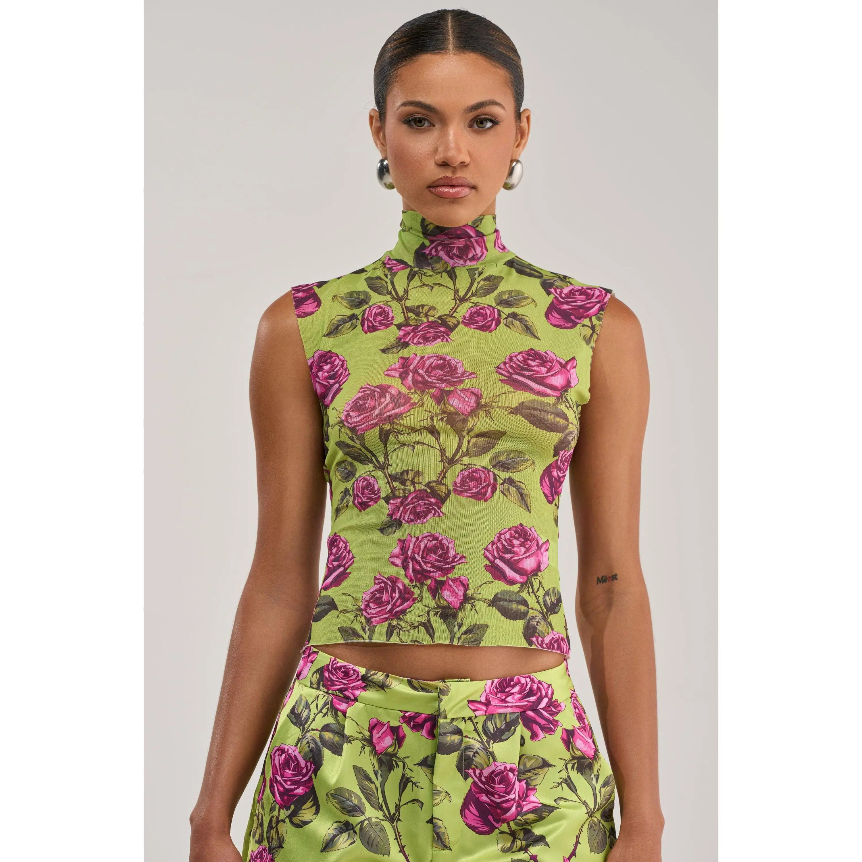 DOZEN ROSES MESH TOP IN CHARTREUSE