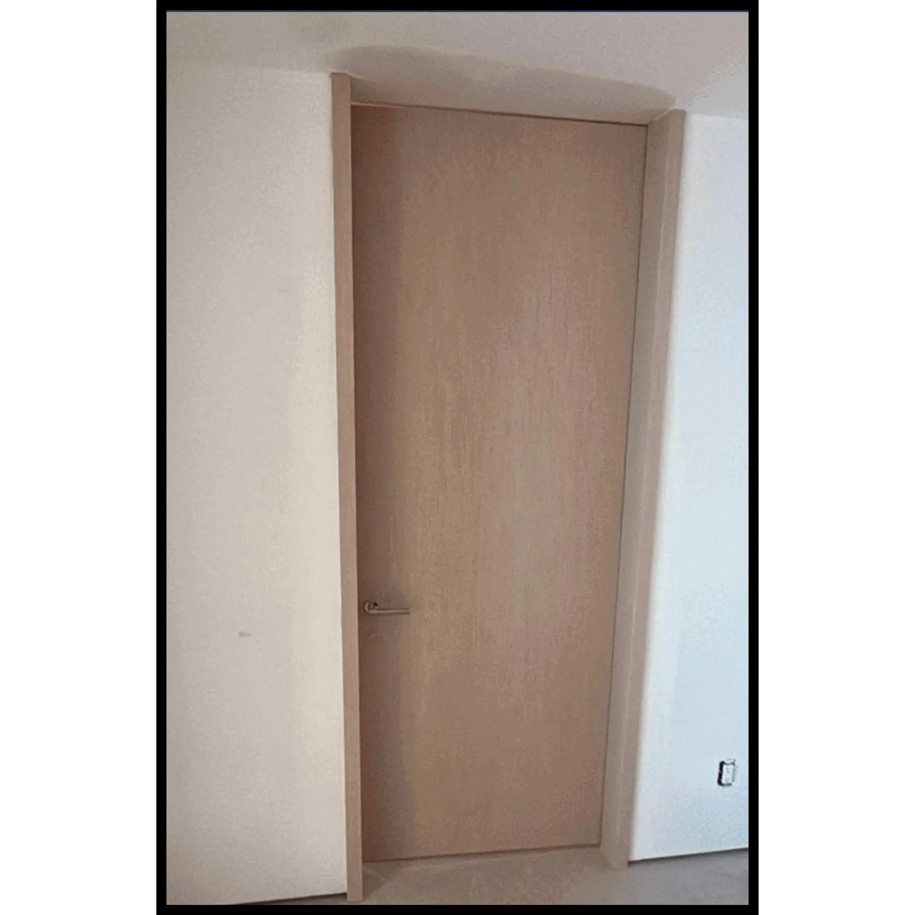 Aries-1V Solid core Wood Interior Door