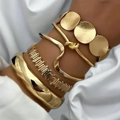 Women's Vintage Geometric Design Wide Metal Stackable Bangle Set, Elegant Jewelry Accessory, Stackable Bracelets for Daily Use, Elegant Jewelry Bracelet, Unique Gift, Stacking Bangle Bracelet