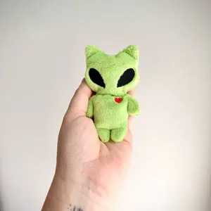Alien cat beanie fidget