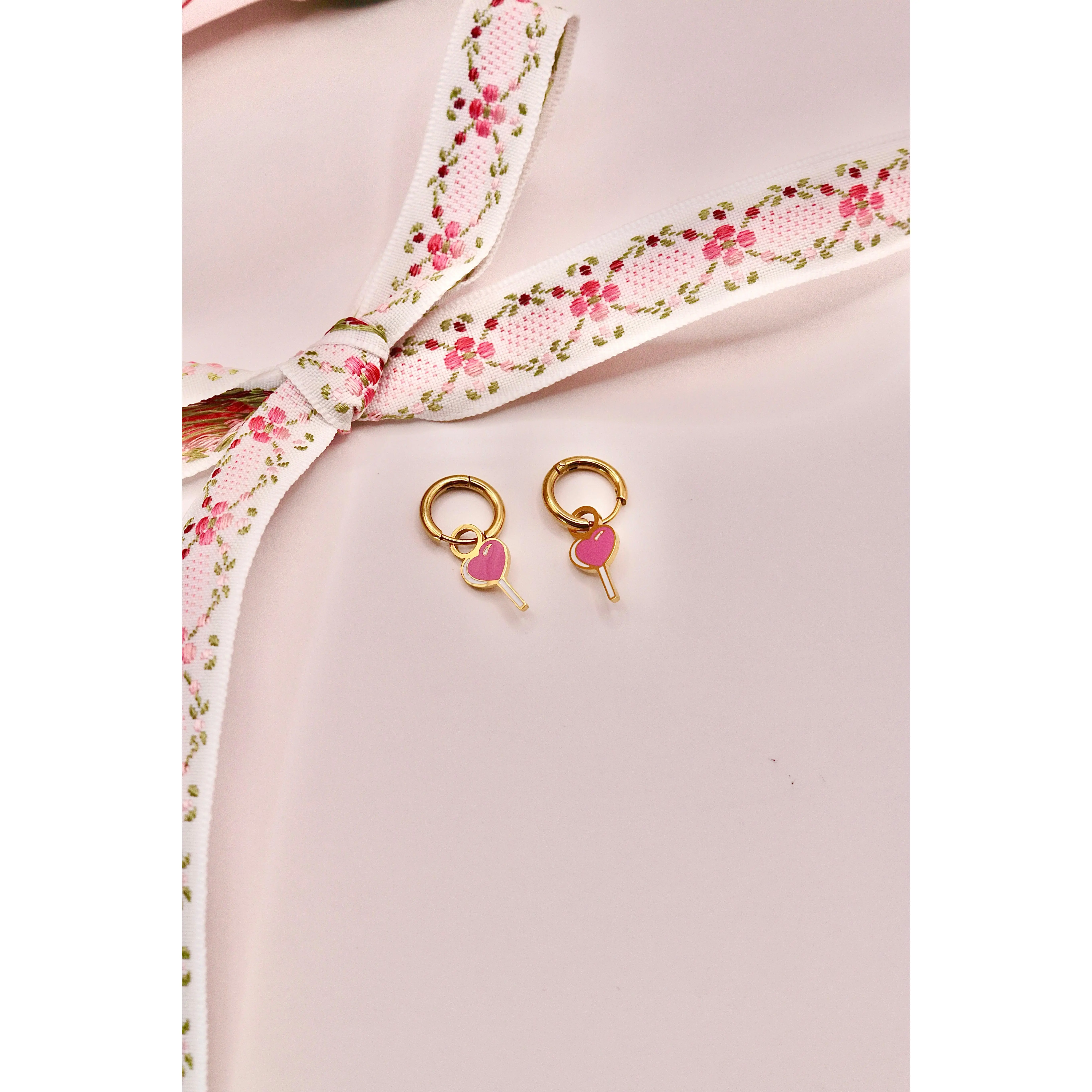 Heart Sucker Charms